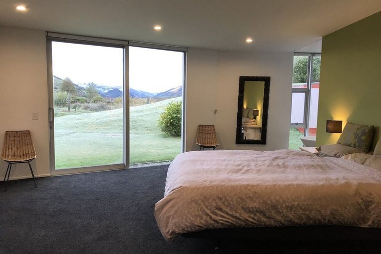 Photo of property in 7 Widgeon Place, Lake Hayes, Queenstown, 9304