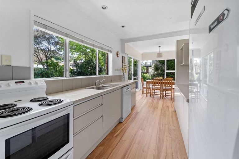 Photo of property in 52 Mckenzie Avenue, Arkles Bay, Whangaparaoa, 0932