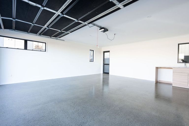 Photo of property in 44a Merani Street, Belmont, Auckland, 0622