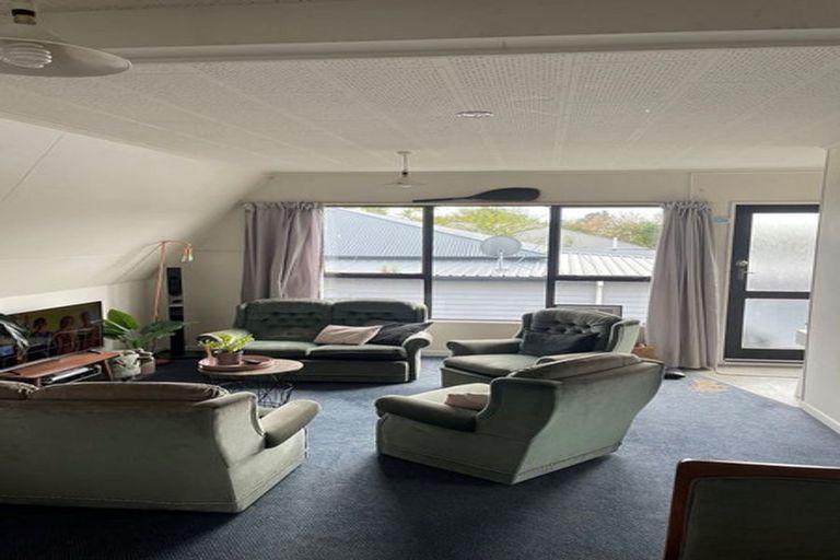 Photo of property in 2/43 Brockworth Place, Riccarton, Christchurch, 8011