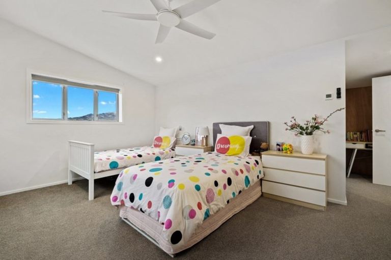 Photo of property in 25 Magnetic Place, Cromwell, 9310