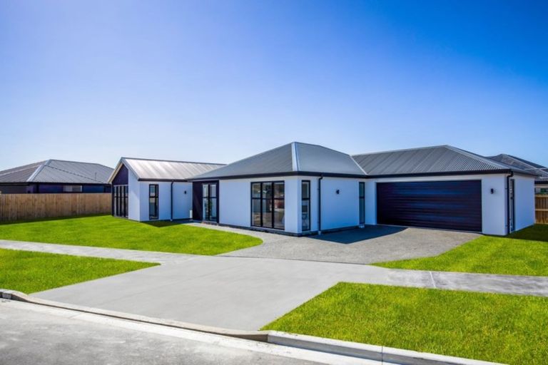 Photo of property in 4 Roys Street, Marshland, Christchurch, 8083