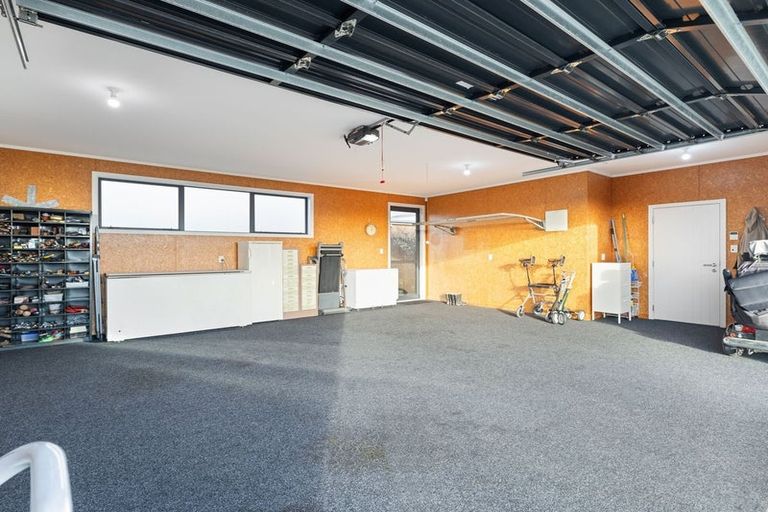 Photo of property in 58 Rodeo Drive, Kelvin Grove, Palmerston North, 4414