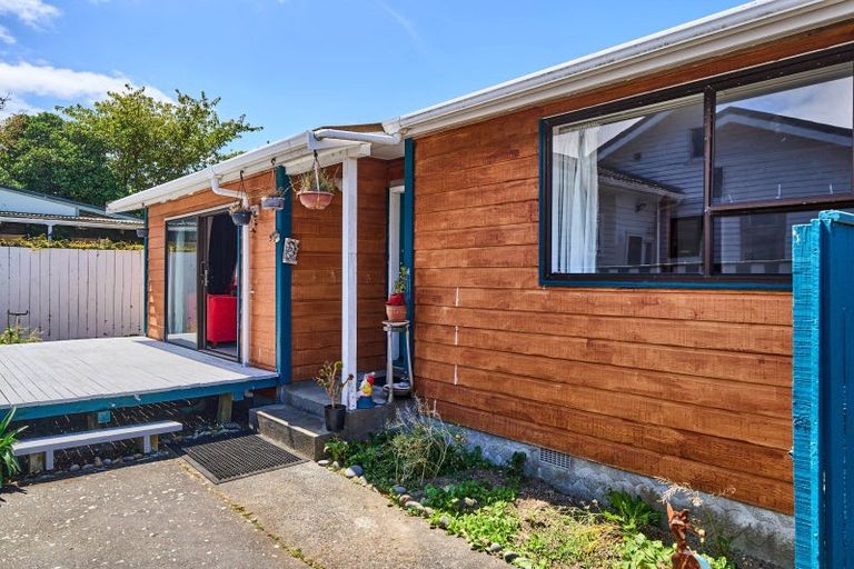 Photo of property in 16a Trafalgar Street, Johnsonville, Wellington, 6037