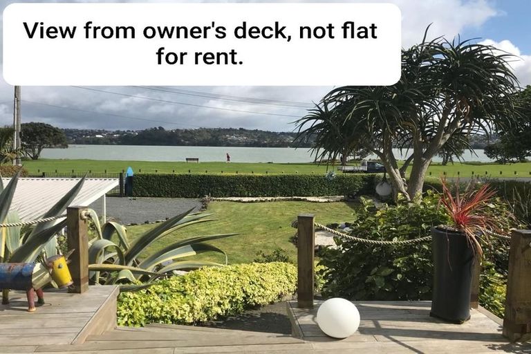 Photo of property in 69 Kiwi Esplanade, Mangere Bridge, Auckland, 2022
