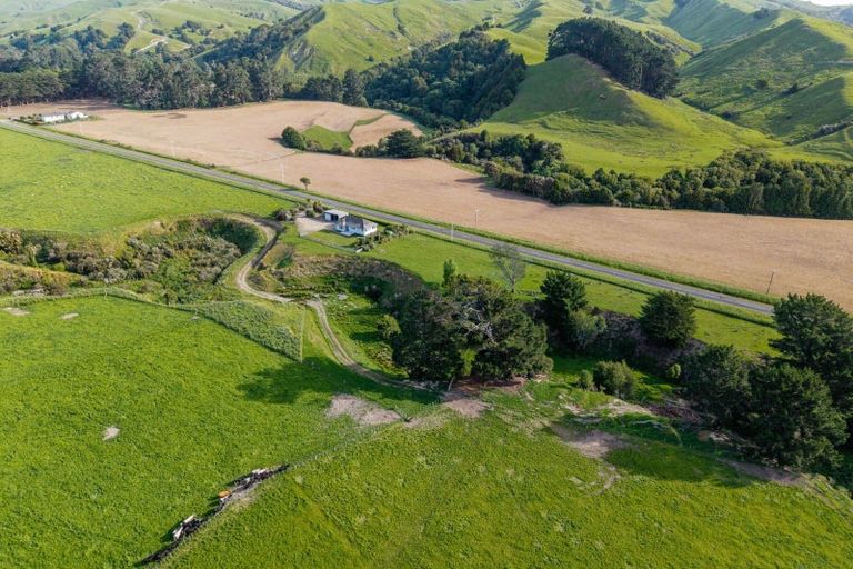 Photo of property in 423 Castle Hill Road, Alfredton, Eketahuna, 4996