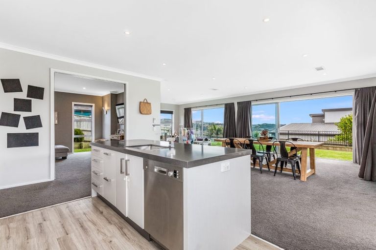 Photo of property in 105 Endeavour Drive, Whitby, Porirua, 5024