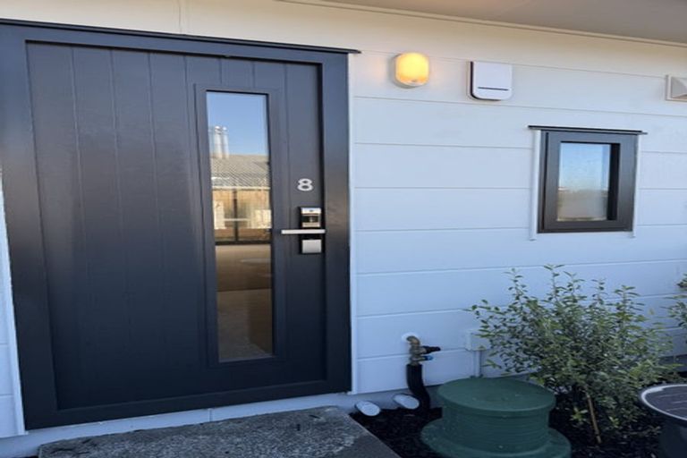 Photo of property in 8/43 Yeovil Road, Te Atatu Peninsula, Auckland, 0610