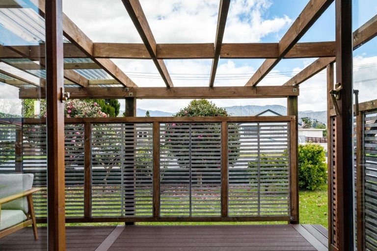 Photo of property in 18 Carisbrooke Street, Katikati, 3129