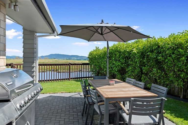 Photo of property in 40 Gibson Place, Papamoa Beach, Papamoa, 3118