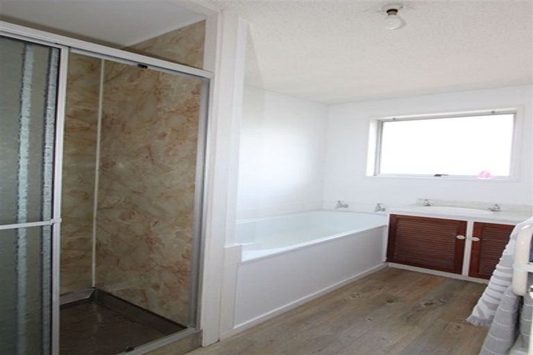 Photo of property in 1/117 Estuary Road, South New Brighton, Christchurch, 8062