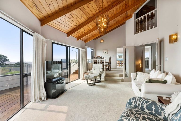 Photo of property in 400 Onemana Drive, Onemana, Whangamata, 3691