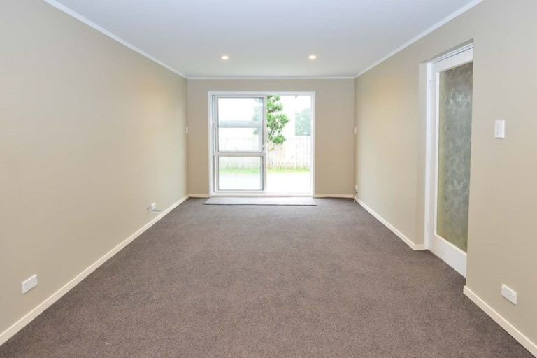 Photo of property in 56 Brian Crescent, Stanmore Bay, Whangaparaoa, 0932