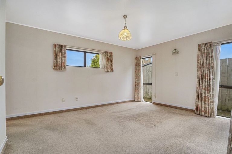 Photo of property in 61 Sare Crescent, Fairfield, Hamilton, 3214