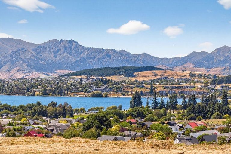 Photo of property in 6 Highridge Terrace, Wanaka, 9382