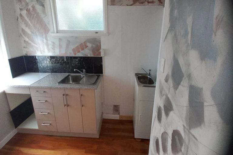 Photo of property in 82a Mokoia Road, Birkenhead, Auckland, 0626