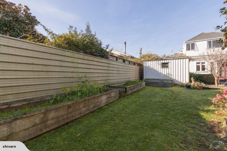 Photo of property in 11 Chelwood Street, Takaro, Palmerston North, 4412