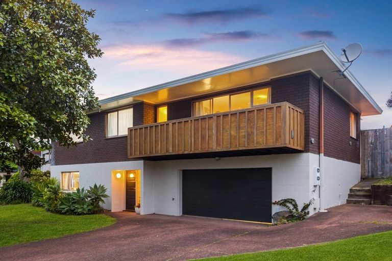 Photo of property in 8 Hamish Place, Sunnyhills, Auckland, 2010