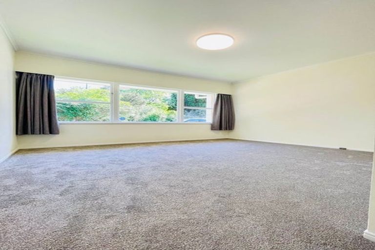 Photo of property in 2/35 Wallace Road, Papatoetoe, Auckland, 2025