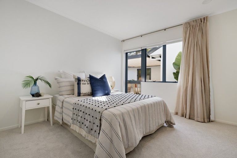 Photo of property in 16 Palm Beach Boulevard, Papamoa Beach, Papamoa, 3118