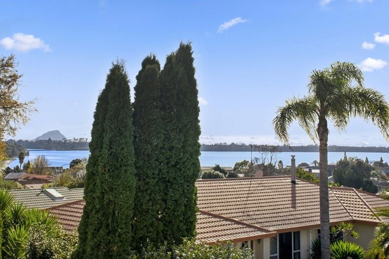 Photo of property in 15 Homestead Place, Welcome Bay, Tauranga, 3112