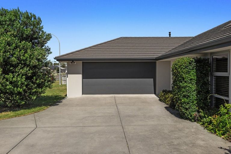 Photo of property in 15 Dawn Parade, Coastlands, Whakatane, 3120