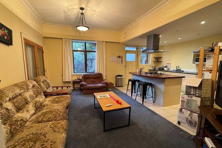 Photo of property in 24 Stafford Street, Mount Victoria, Wellington, 6011