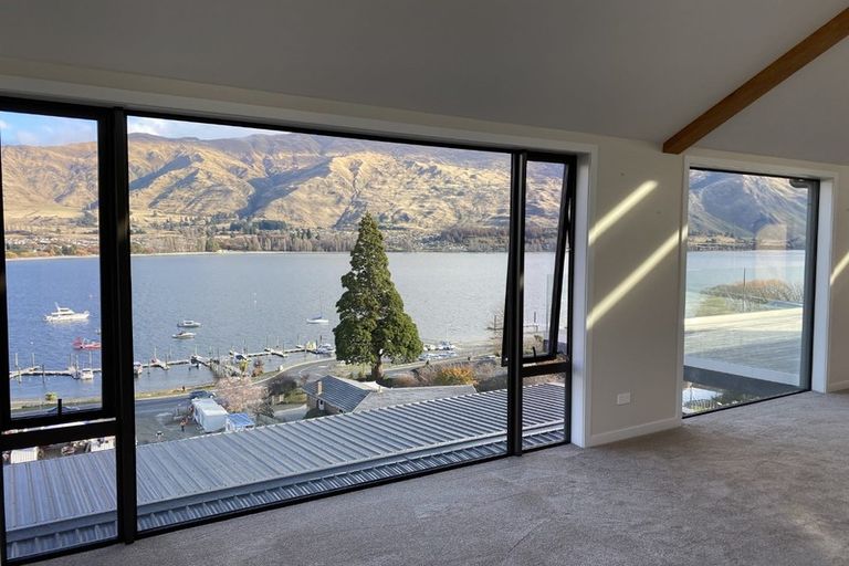 Photo of property in 92 Lismore Street, Wanaka, 9305