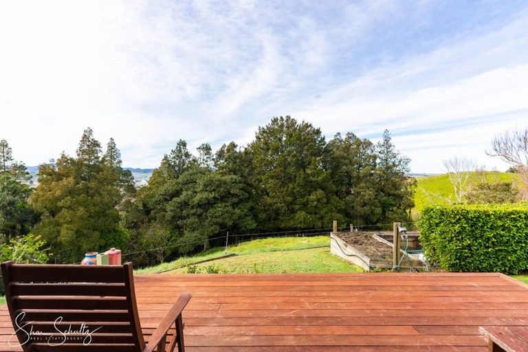 Photo of property in 16 Nikau Lane, Maungaturoto, 0520