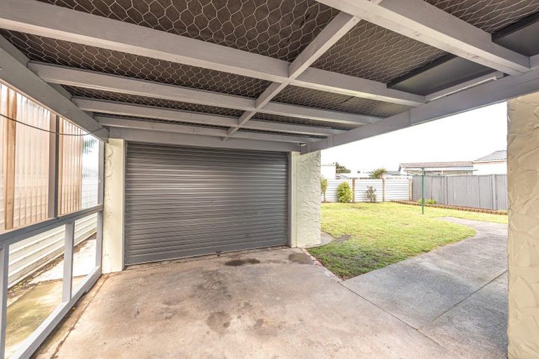 Photo of property in 53 Hinau Street, Castlecliff, Whanganui, 4501