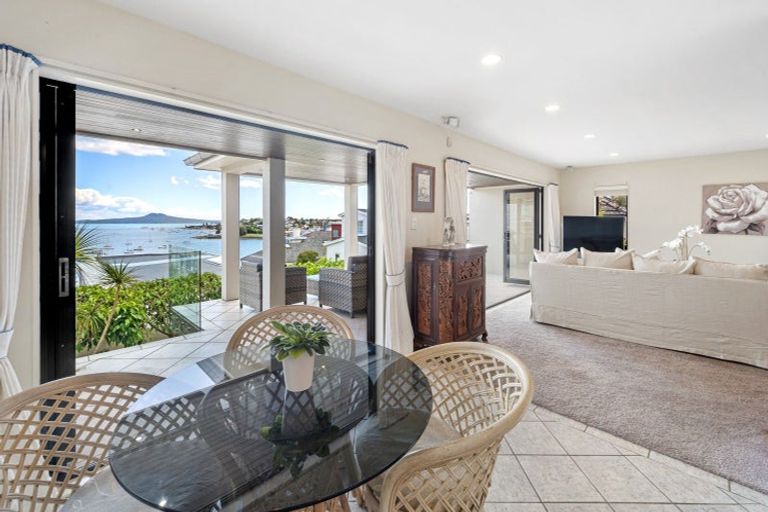 Photo of property in 1/13 Takutai Avenue, Bucklands Beach, Auckland, 2012