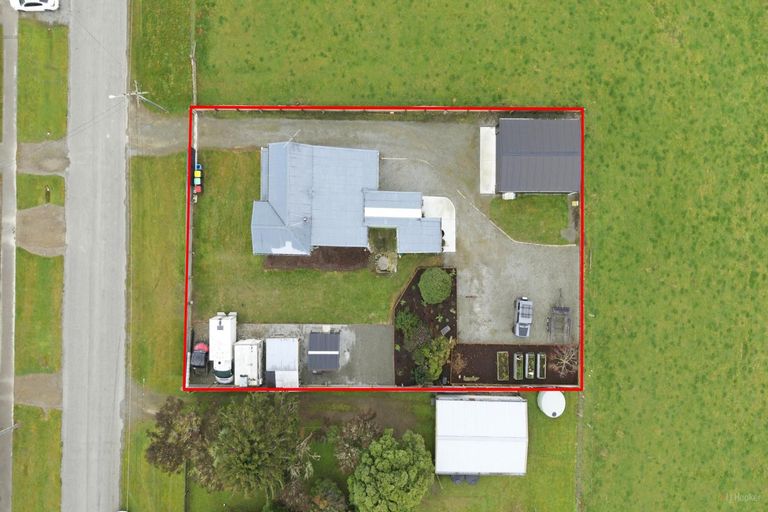 Photo of property in 24 Queen Street, Pareora, 7912