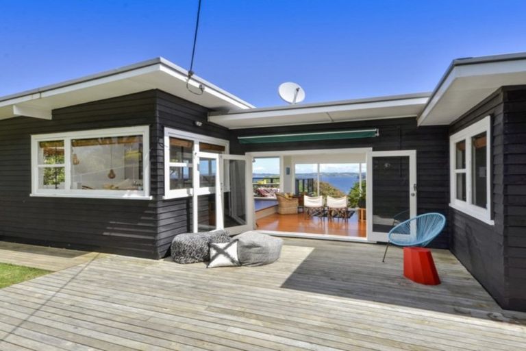 Photo of property in 24 Barrier View Road, Leigh, 0985