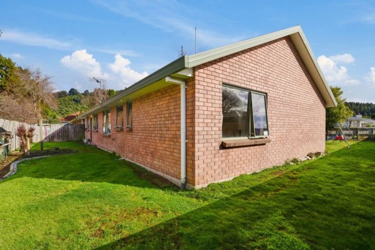 Photo of property in 9a Puweto Street, Selwyn Heights, Rotorua, 3015