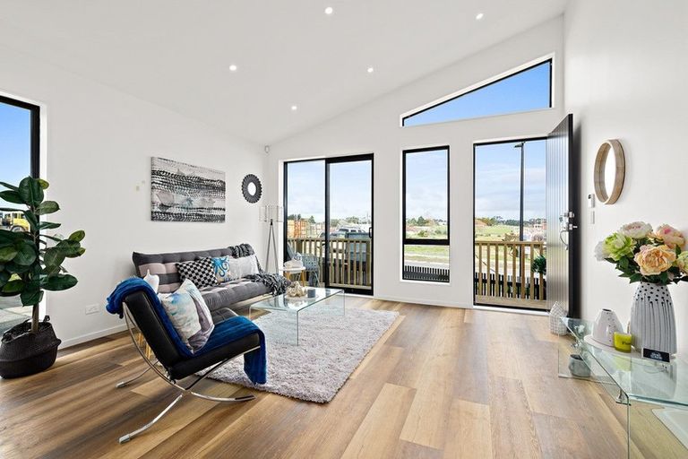 Photo of property in 3a Matakohe Road, Westgate, Auckland, 0814