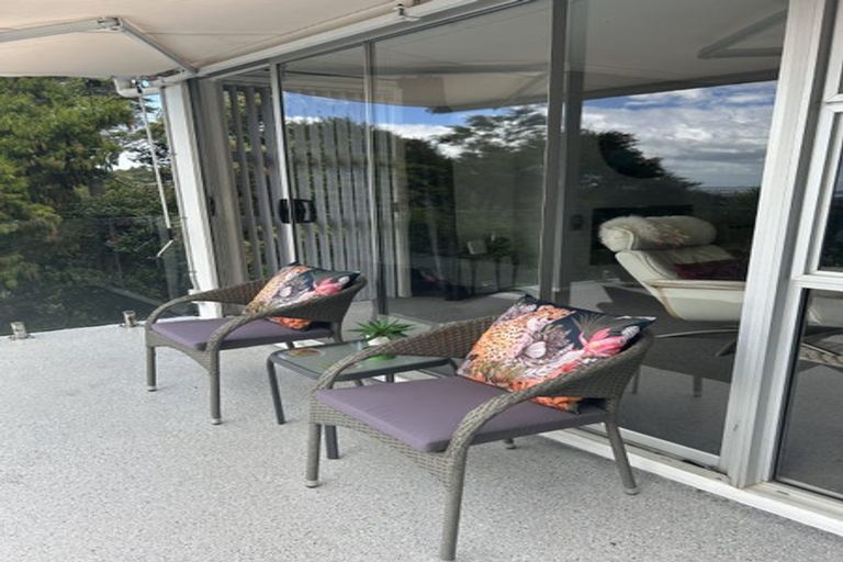 Photo of property in 191 Shaw Road, Oratia, Auckland, 0604