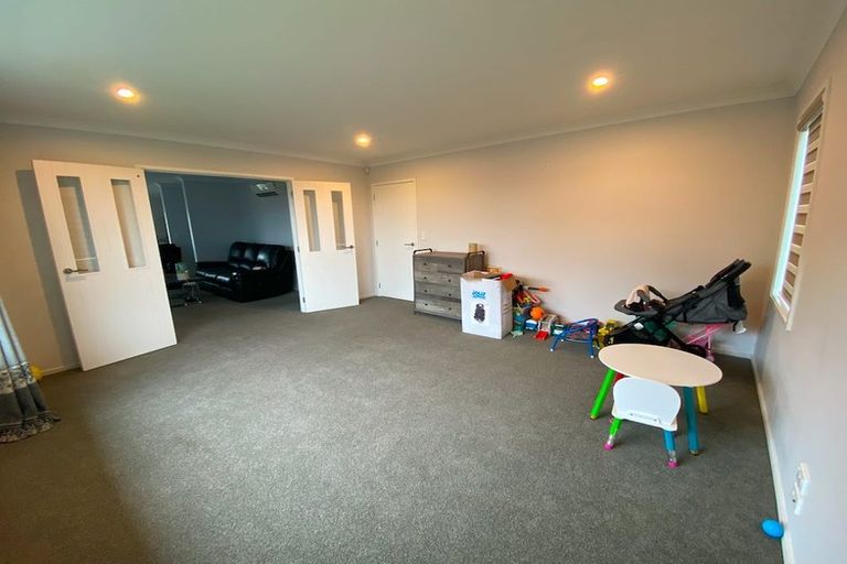Photo of property in 21 Winfield Drive, Wigram, Christchurch, 8042
