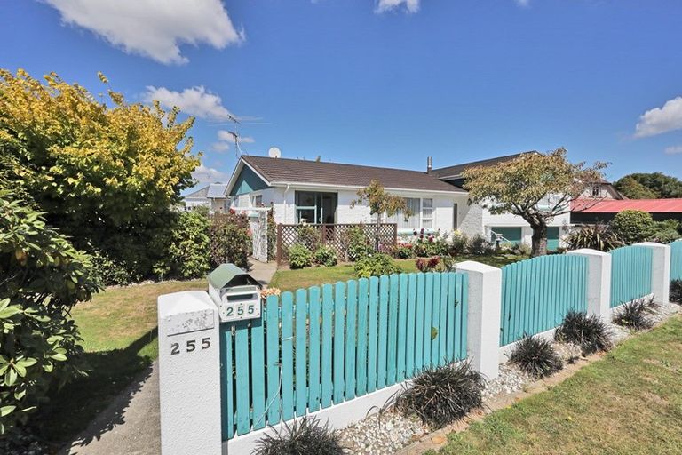 Photo of property in 255 Yarrow Street, Richmond, Invercargill, 9810