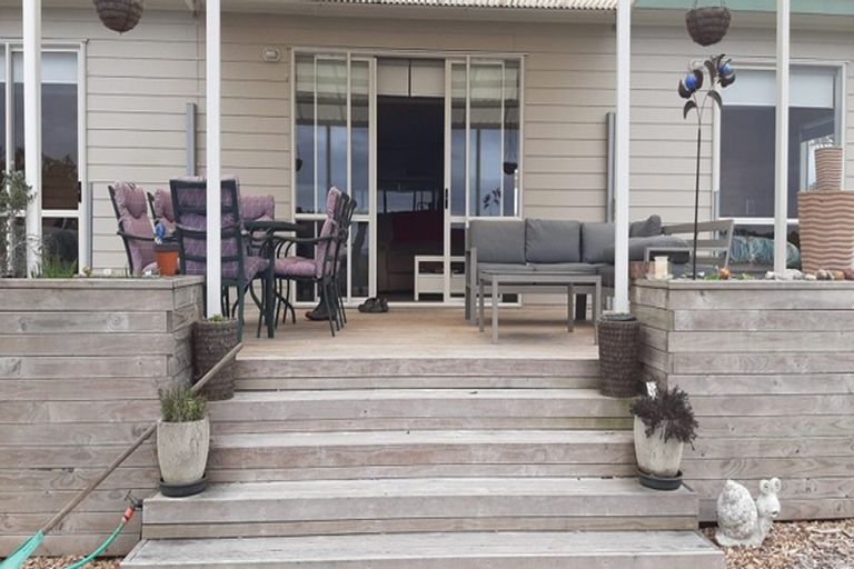 Photo of property in 220 Kerr Road, Parua Bay, Onerahi, 0192