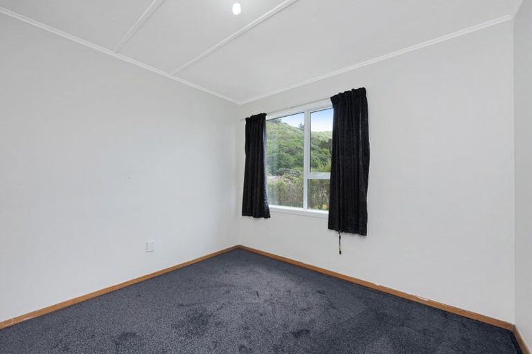 Photo of property in 26 Franklyn Road, Tawa, Wellington, 5028