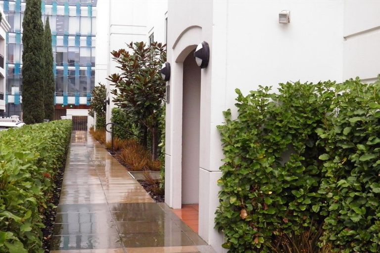 Photo of property in Regent Courts, 12/75 Gloucester Street, Christchurch Central, Christchurch, 8013