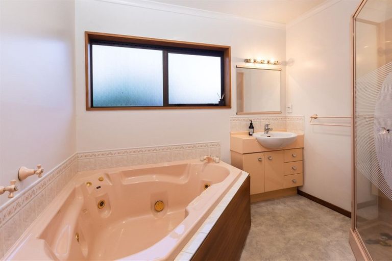 Photo of property in 27 Stillwater Avenue, Burwood, Christchurch, 8083