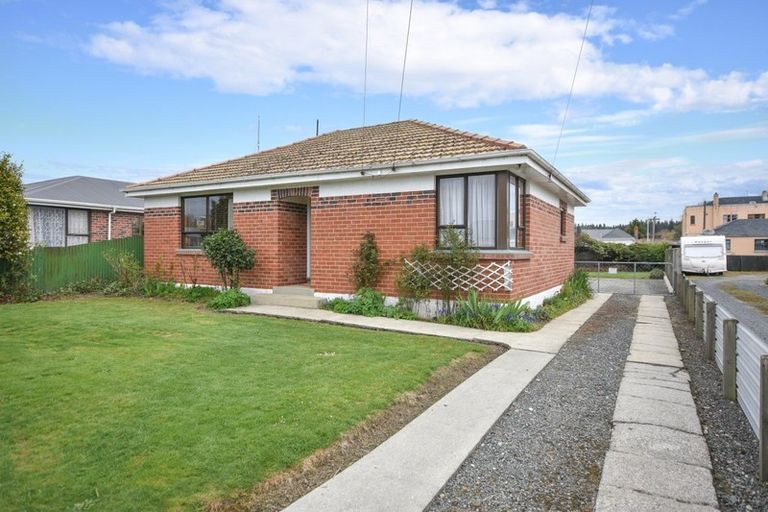 Photo of property in 12 Spenser Street, Milton, 9220