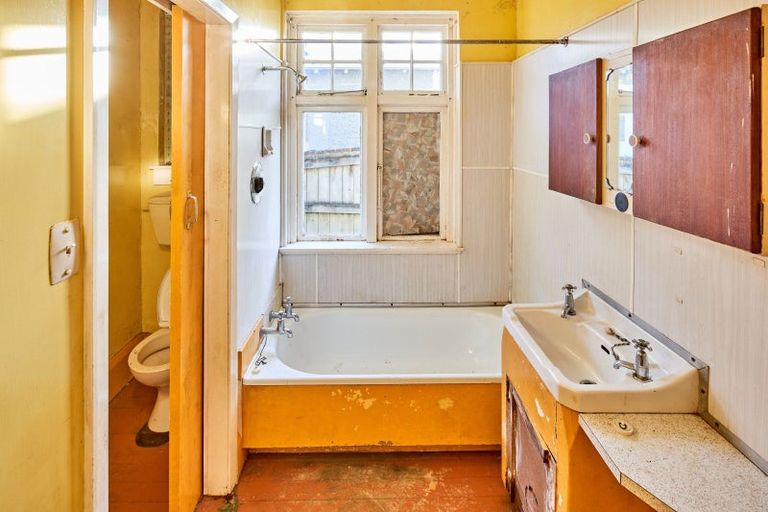 Photo of property in 21 Jessie Street, Petone, Lower Hutt, 5012