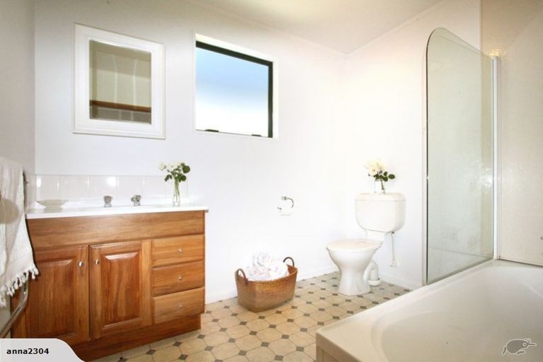 Photo of property in 10 Daveys Place, Arrowtown, 9302