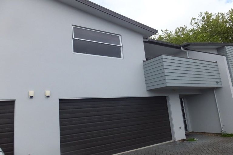 Photo of property in 2/46 Willoughby Street, Whitiora, Hamilton, 3200