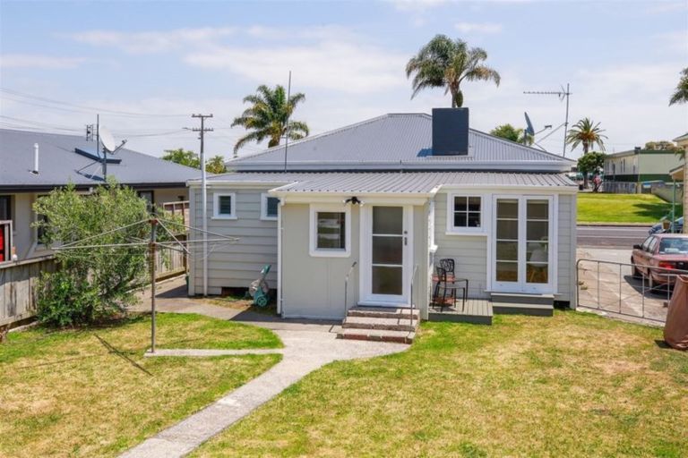 Photo of property in 102 Mackay Street, Thames, 3500