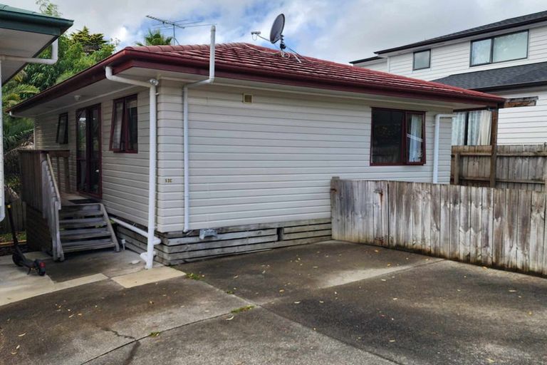 Photo of property in 53c Woodglen Road, Glen Eden, Auckland, 0602