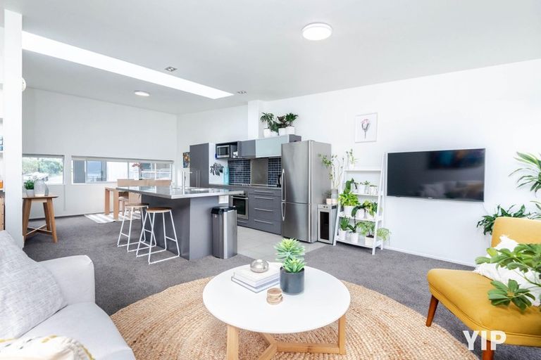 Photo of property in 25/2 Onslow Road, Khandallah, Wellington, 6035