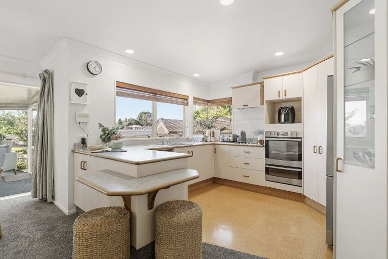 Photo of property in 15 Robinia Place, Ohauiti, Tauranga, 3112